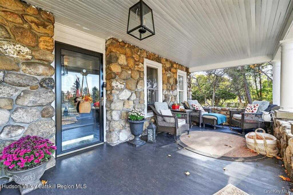 214 State Route 32 S, New Paltz, NY 12561 - Photo 5 of 37