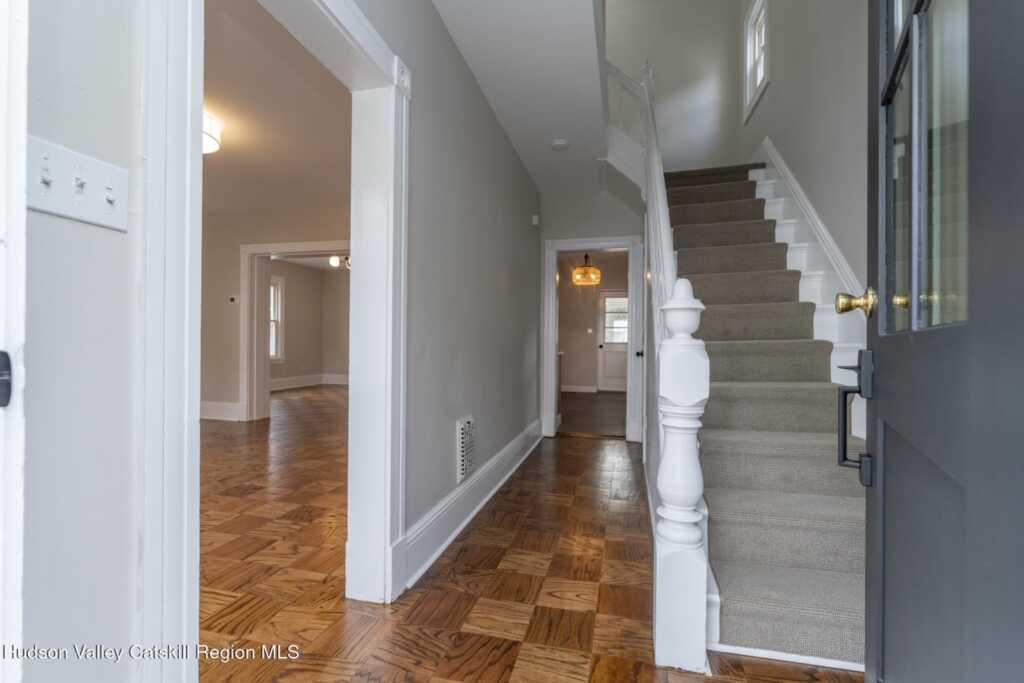 49 Montrepose Avenue, Kingston, NY 12401 - Photo 2 of 38