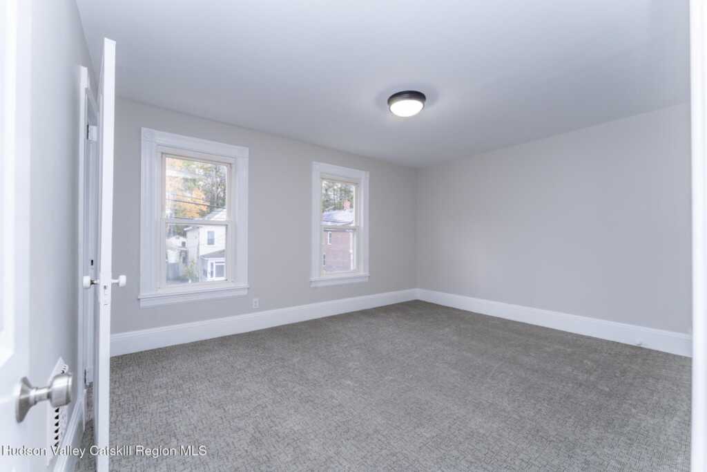 49 Montrepose Avenue, Kingston, NY 12401 - Photo 21 of 38