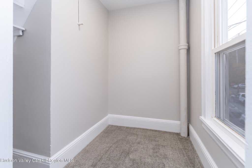 49 Montrepose Avenue, Kingston, NY 12401 - Photo 23 of 38