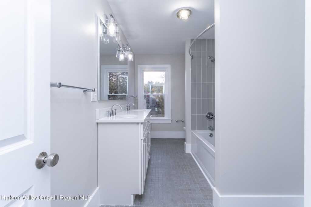 49 Montrepose Avenue, Kingston, NY 12401 - Photo 24 of 38