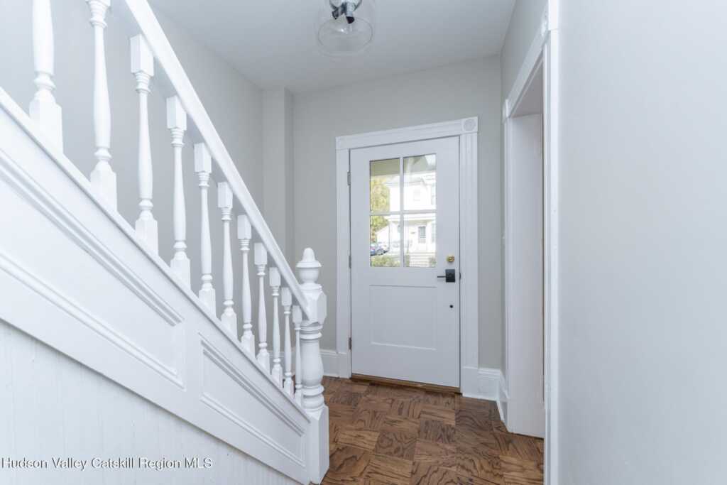 49 Montrepose Avenue, Kingston, NY 12401 - Photo 3 of 38