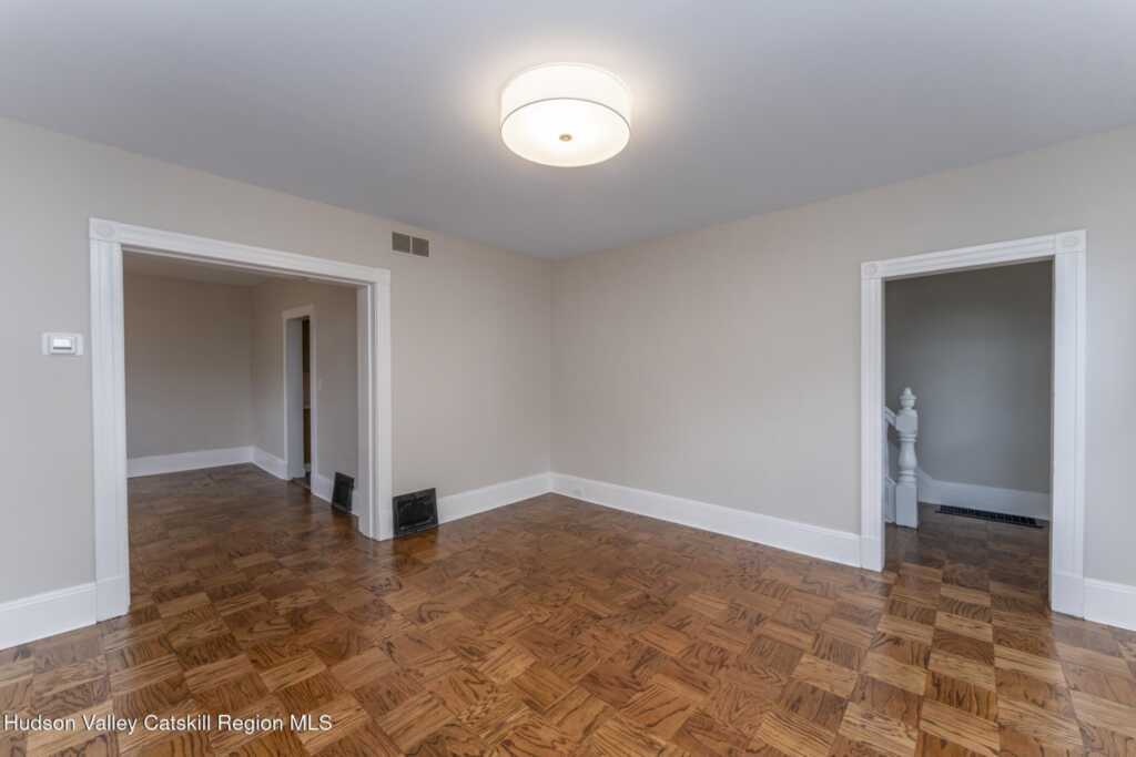 49 Montrepose Avenue, Kingston, NY 12401 - Photo 6 of 38