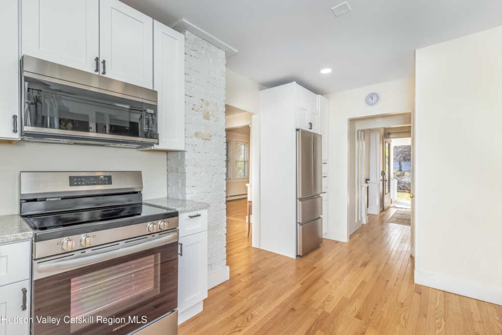 40 Lower Byrdcliffe Road, Woodstock, NY 12498 - Photo 9 of 39