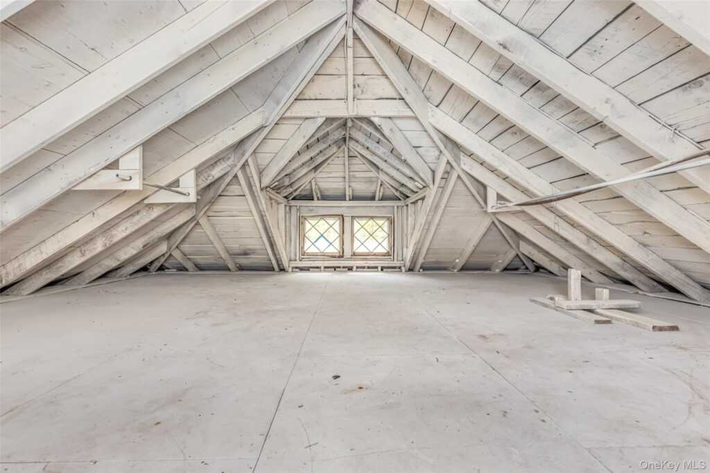 40 Lower Byrdcliffe Road, Woodstock, NY 12498 - Photo 32 of 39