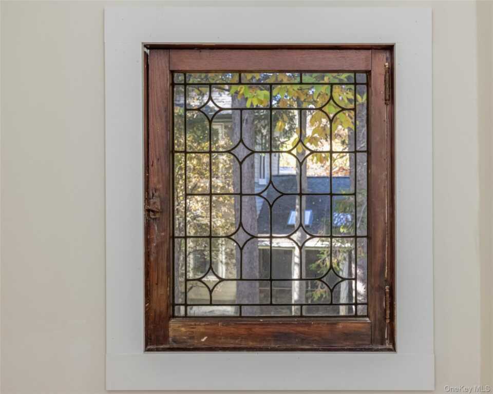 40 Lower Byrdcliffe Road, Woodstock, NY 12498 - Photo 6 of 39