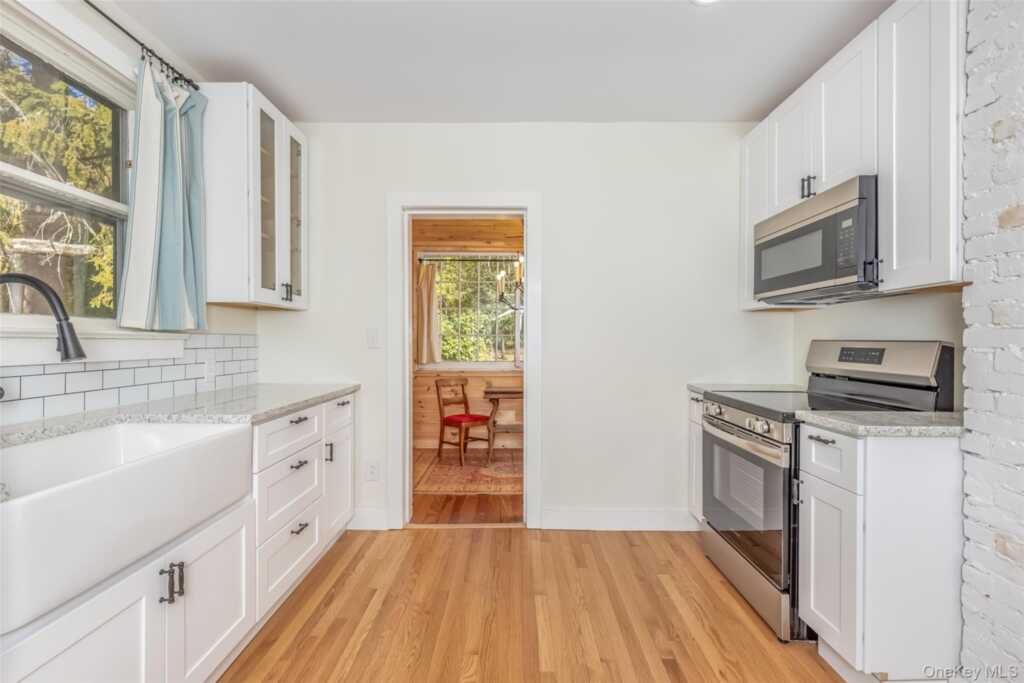 40 Lower Byrdcliffe Road, Woodstock, NY 12498 - Photo 8 of 39