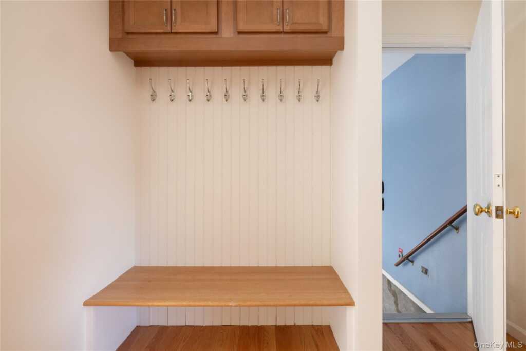 6 Somers Drive, Rhinebeck, NY 12572 - Photo 13 of 32