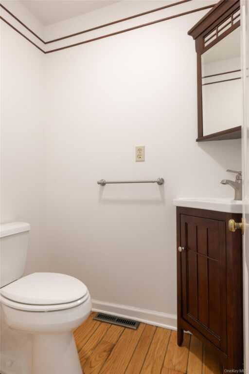 6 Somers Drive, Rhinebeck, NY 12572 - Photo 17 of 32