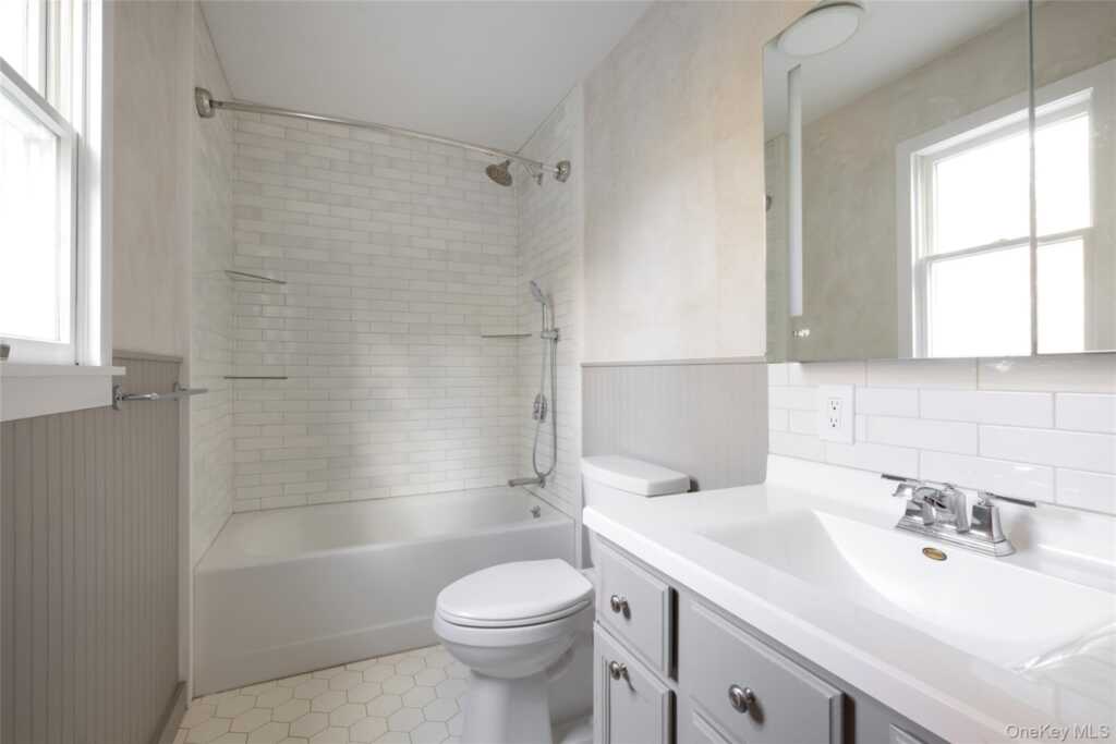 6 Somers Drive, Rhinebeck, NY 12572 - Photo 19 of 32