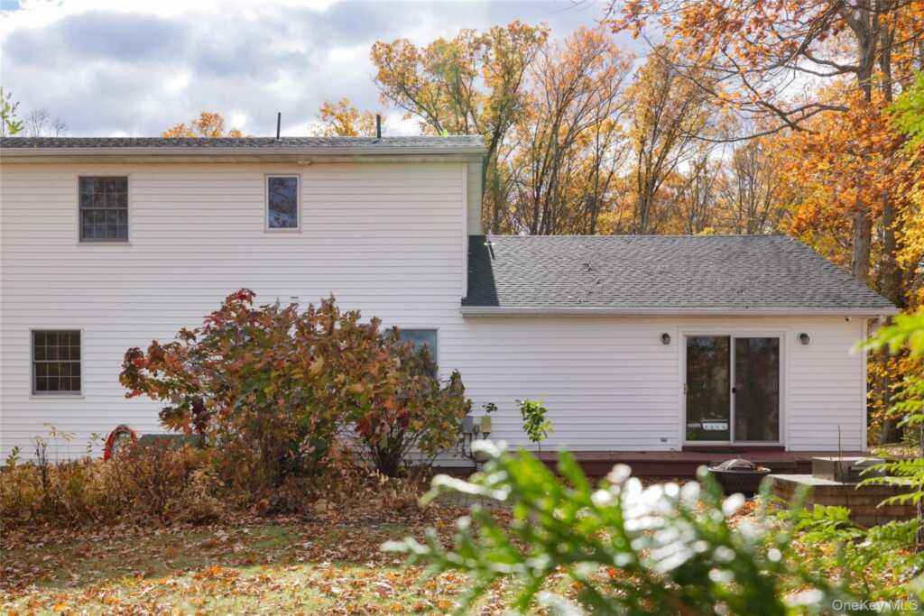 6 Somers Drive, Rhinebeck, NY 12572 - Photo 30 of 32