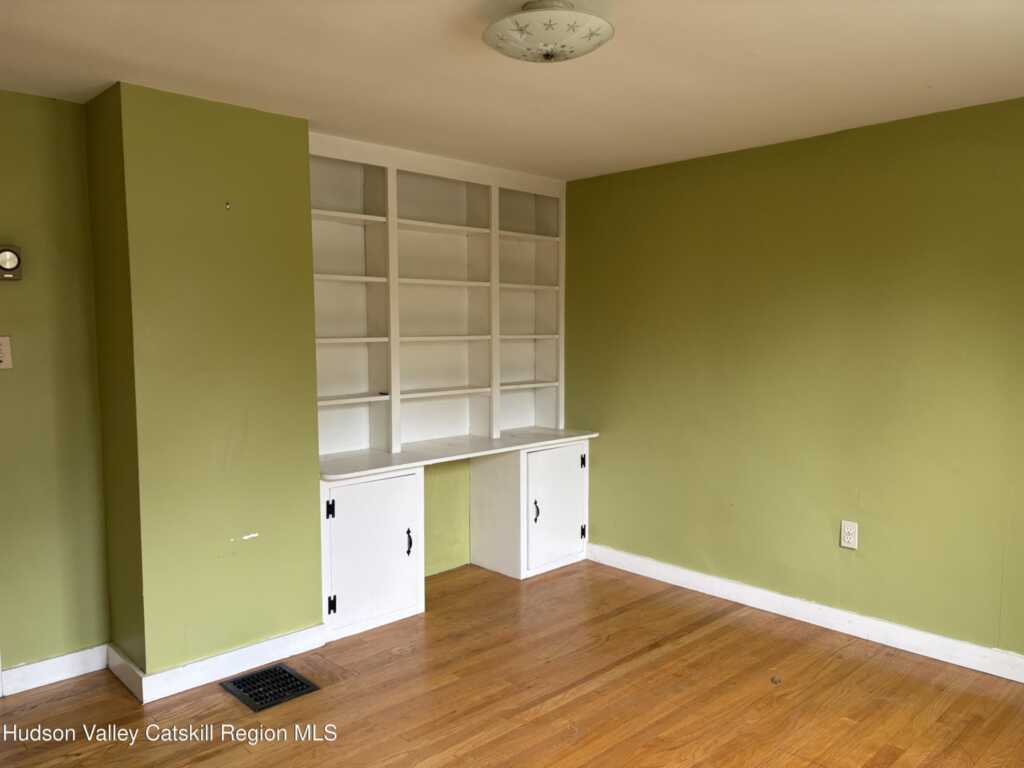 28 North Manheim Boulevard, New Paltz, NY 12561 - Photo 9 of 16