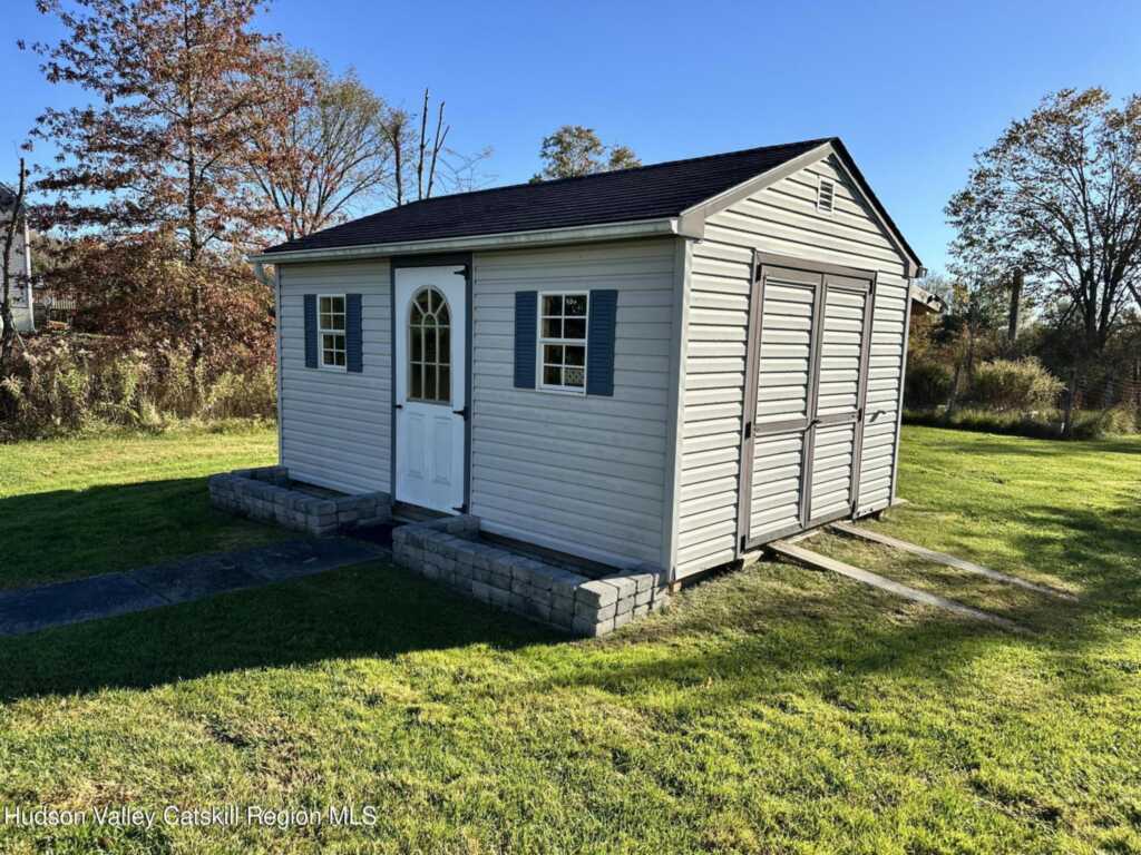 6 High Ridge Road, New Paltz, NY 12561 - Photo 7 of 40