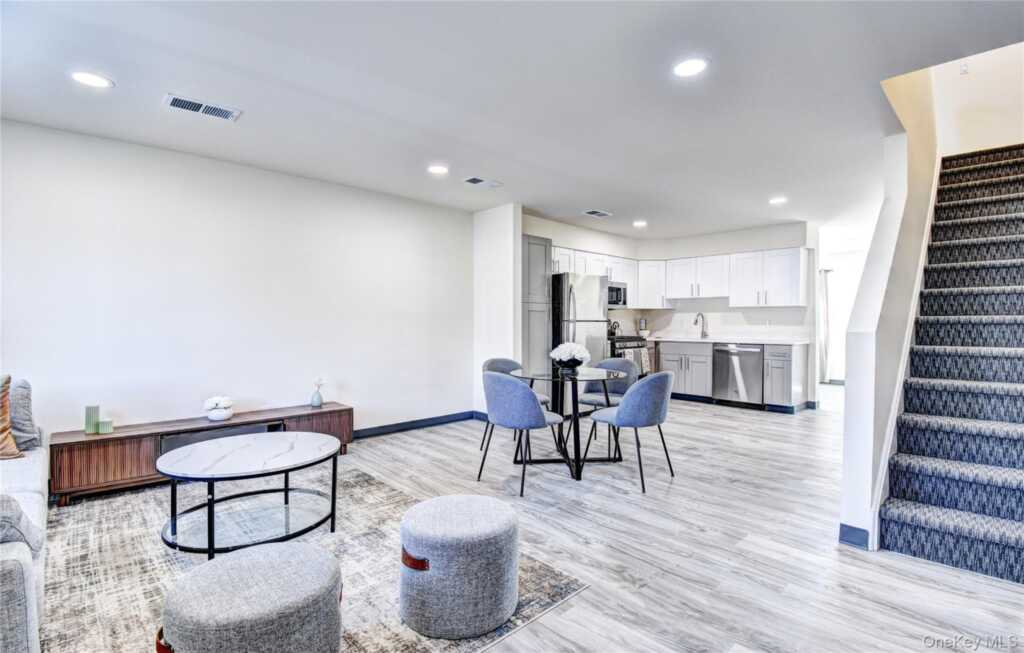 39 Levy Place, Saugerties, NY 12477 - Photo 7 of 28