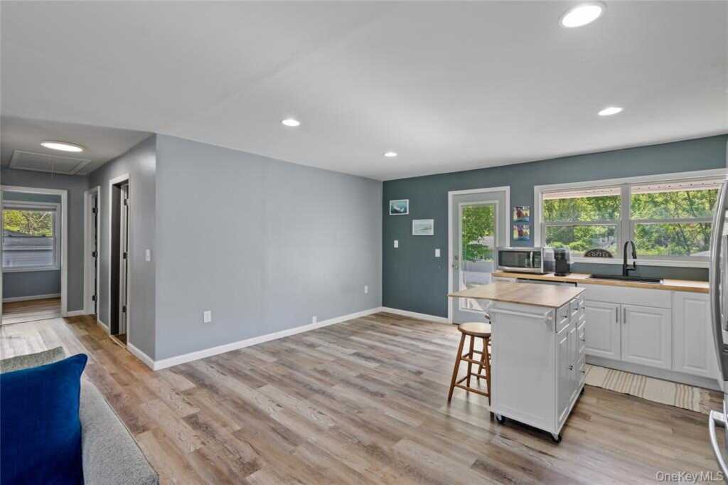 69 Mossy Brook Road, Rosendale, NY 12440 - Photo 4 of 36