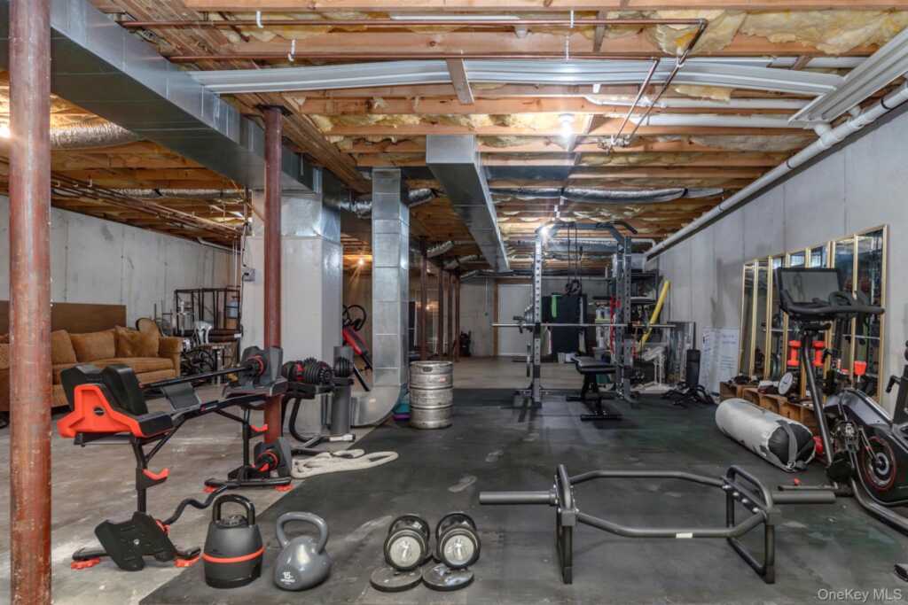 11 Carol Anns Way, Saugerties, NY 12477 - Photo 30 of 40