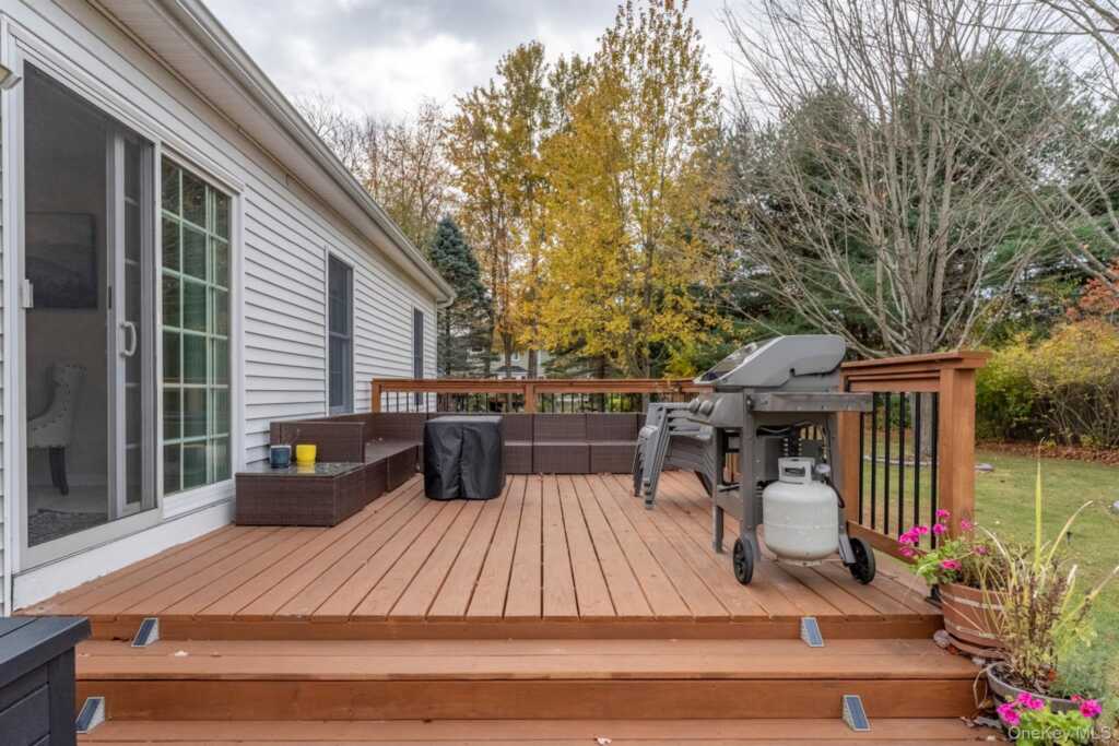 11 Carol Anns Way, Saugerties, NY 12477 - Photo 34 of 40