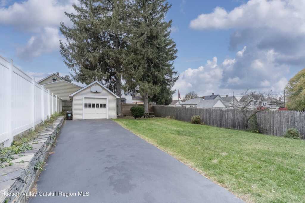 56 Derrenbacher Street, Kingston, NY 12401 - Photo 26 of 32