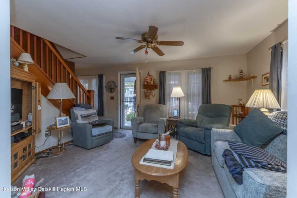 56 Derrenbacher Street, Kingston, NY 12401 - Photo 8 of 32