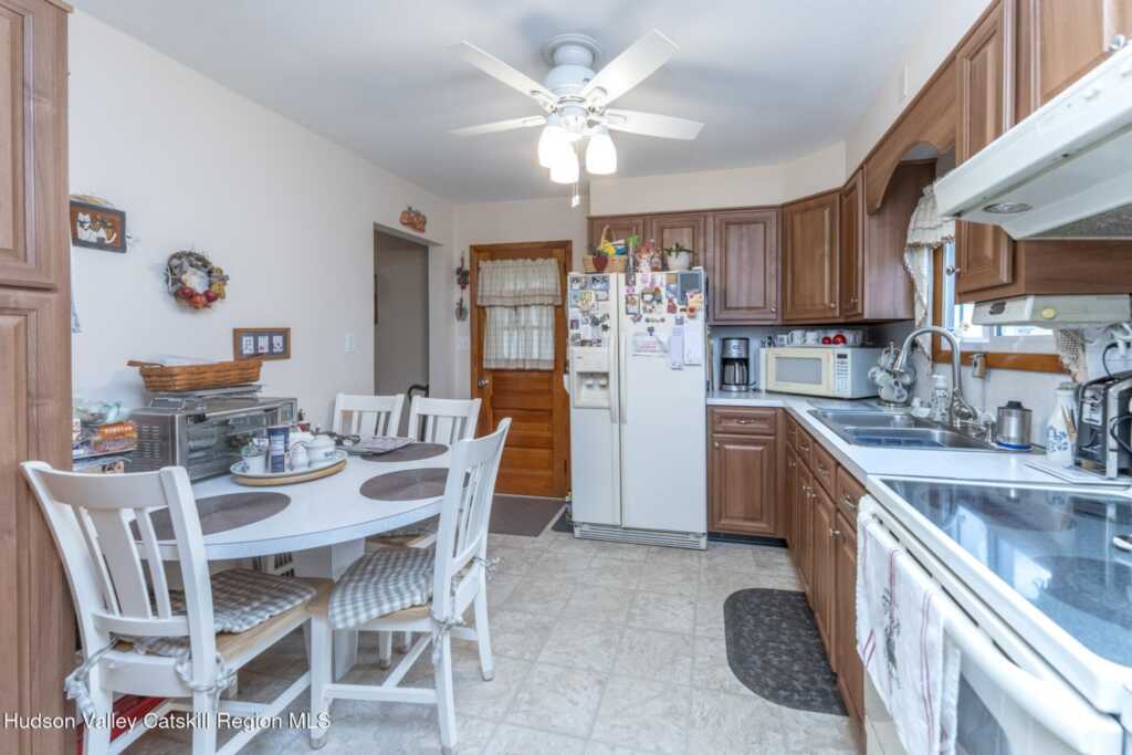 56 Derrenbacher Street, Kingston, NY 12401 - Photo 9 of 32