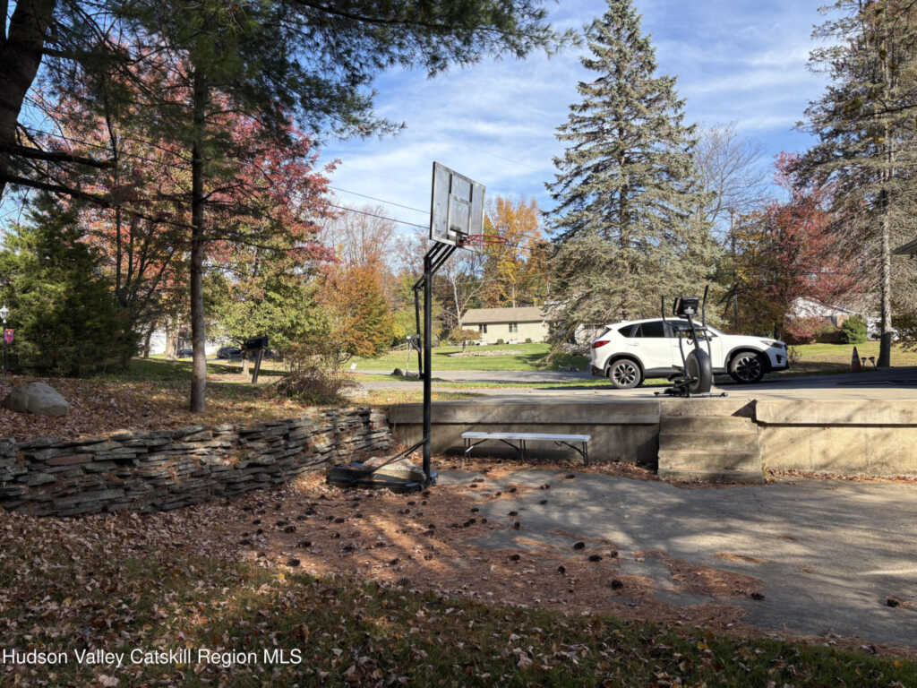 248 Hillside Terrace, Kingston, NY 12401 - Photo 35 of 47