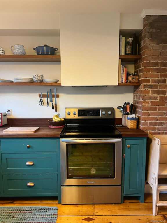 26 Center Street, Rhinebeck, NY 12572 - Photo 10 of 29