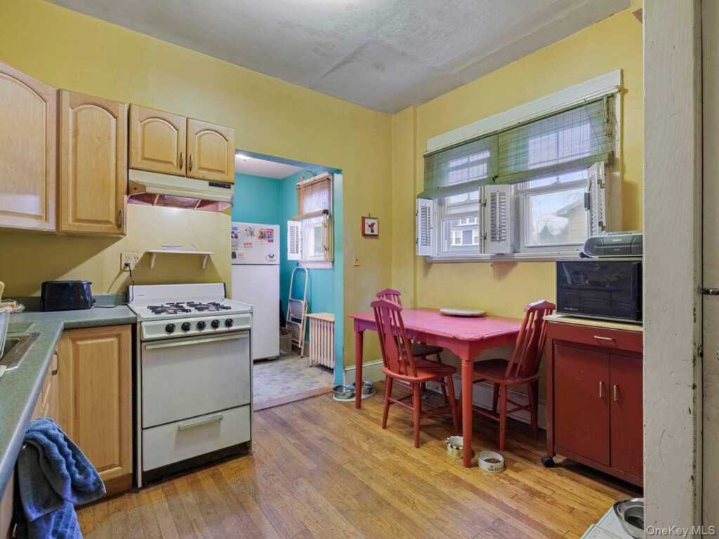 192 Washington Avenue, Kingston, NY 12401 - Photo 13 of 19