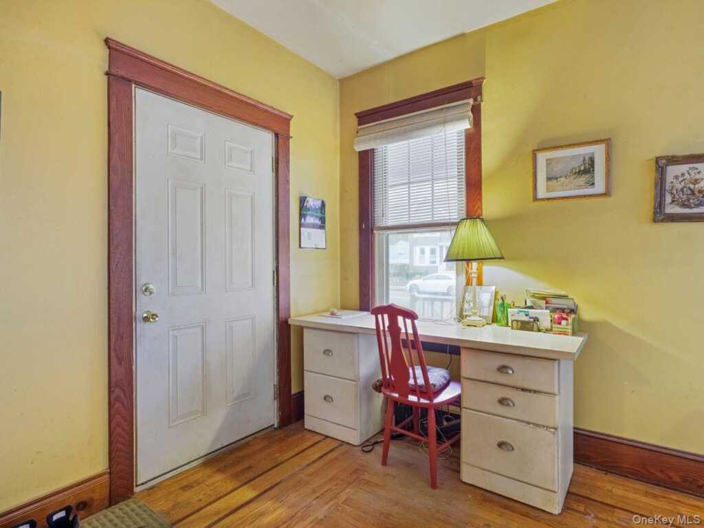 192 Washington Avenue, Kingston, NY 12401 - Photo 7 of 19