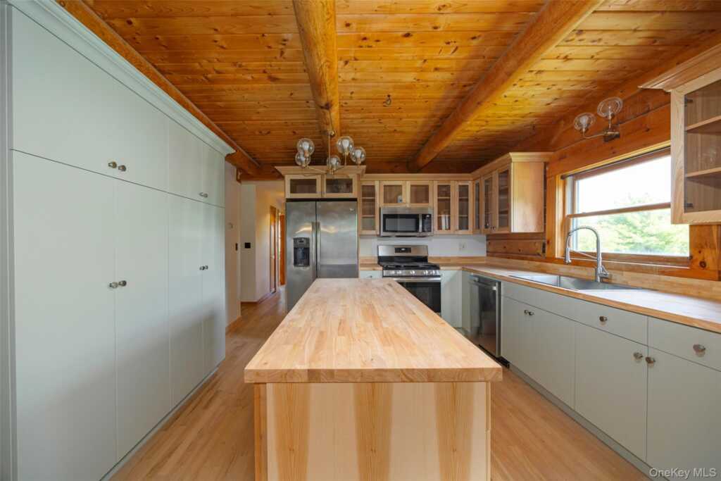 2829 Route 9G, Rhinebeck, NY 12572 - Photo 17 of 35