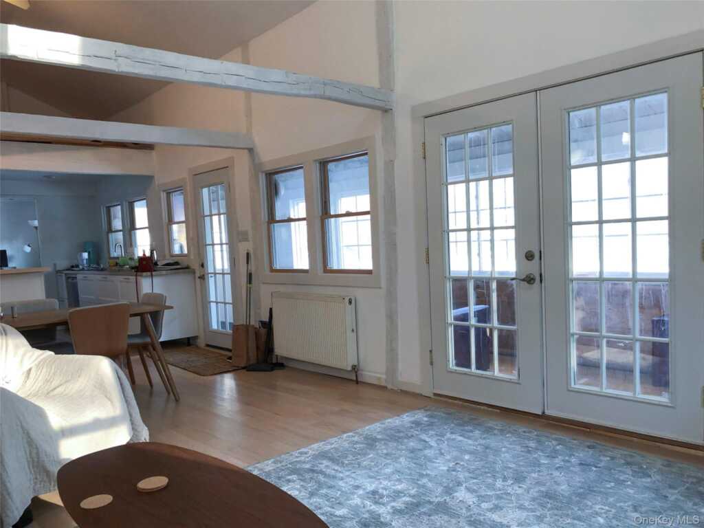 461 White Schoolhouse Road, Rhinebeck, NY 12572 - Photo 10 of 27