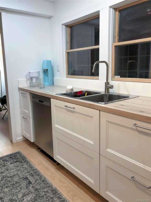 461 White Schoolhouse Road, Rhinebeck, NY 12572 - Photo 19 of 27