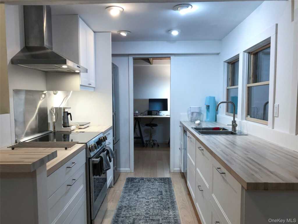 461 White Schoolhouse Road, Rhinebeck, NY 12572 - Photo 21 of 27