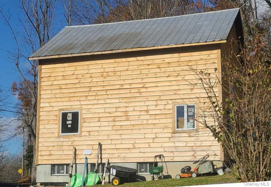 461 White Schoolhouse Road, Rhinebeck, NY 12572 - Photo 4 of 27