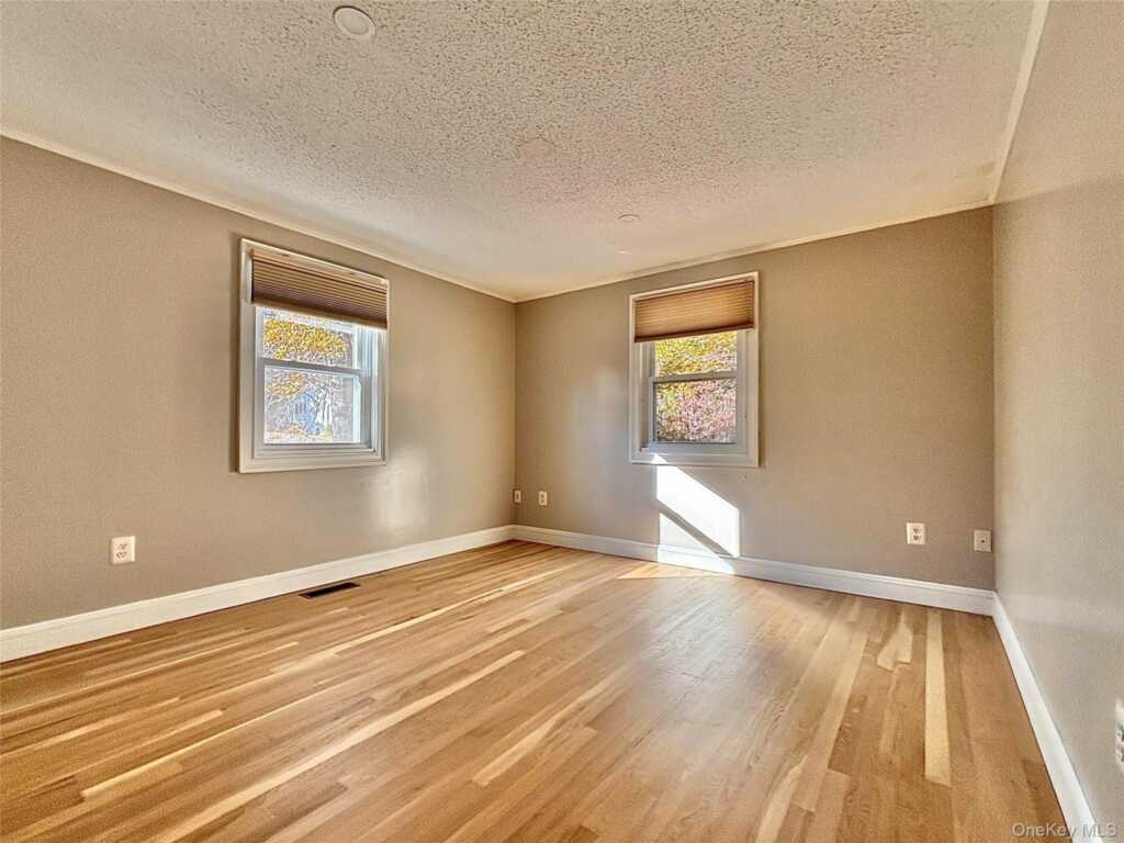 19 Crosmour Road, Rhinebeck, NY 12572 - Photo 23 of 29