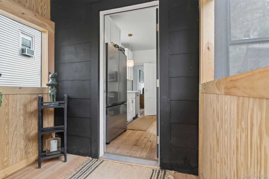 139 Linderman Avenue, Kingston, NY 12401 - Photo 17 of 28