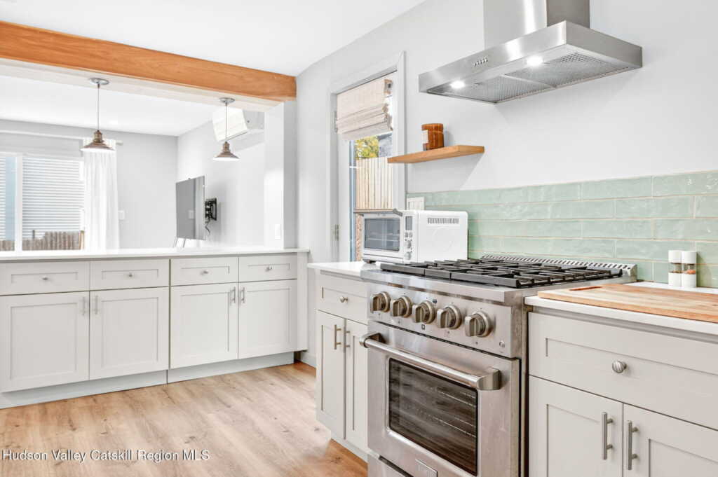 39 N Broadway, Kingston, NY 12401 - Photo 10 of 25