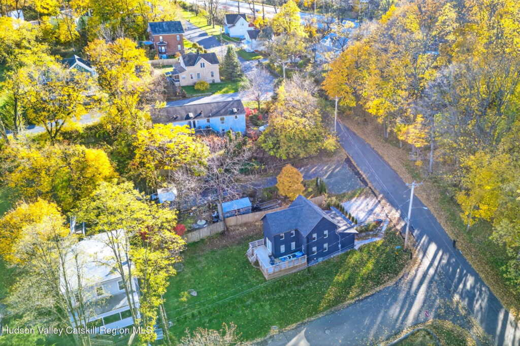 39 N Broadway, Kingston, NY 12401 - Photo 22 of 25