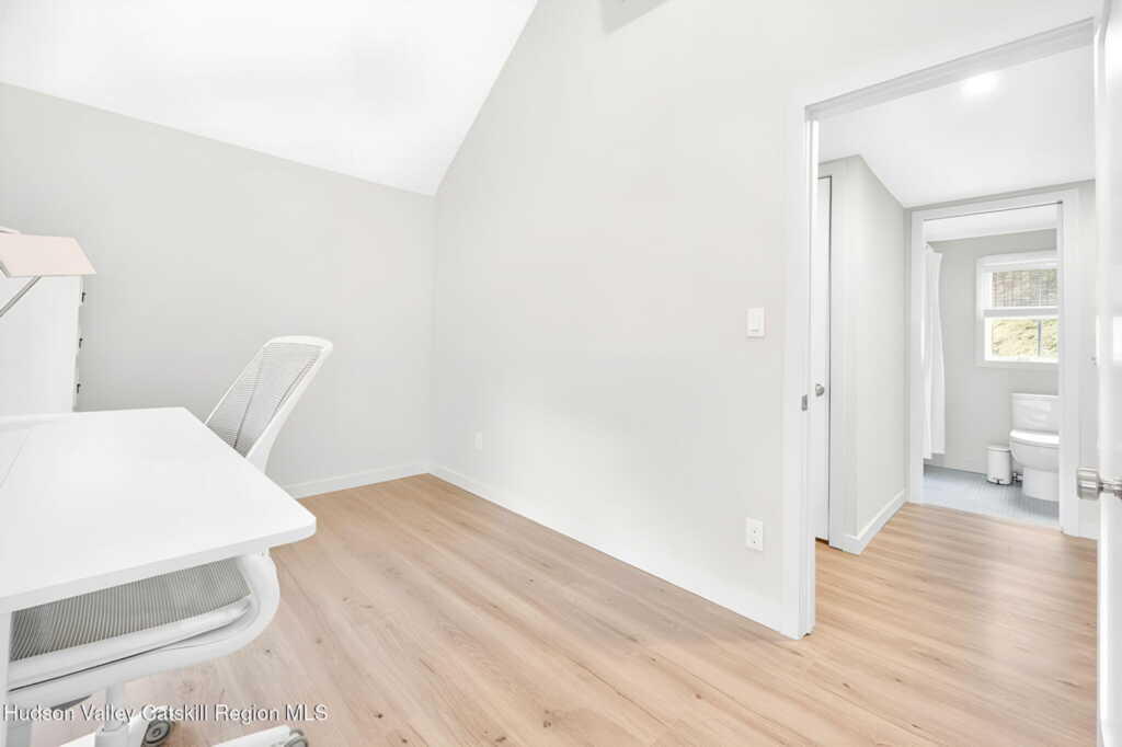 39 N Broadway, Kingston, NY 12401 - Photo 8 of 25