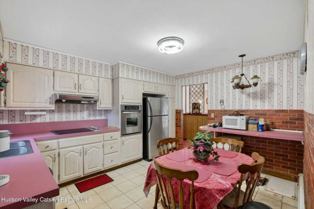 34 Forestwood Drive, Woodstock, NY 12498 - Photo 11 of 30