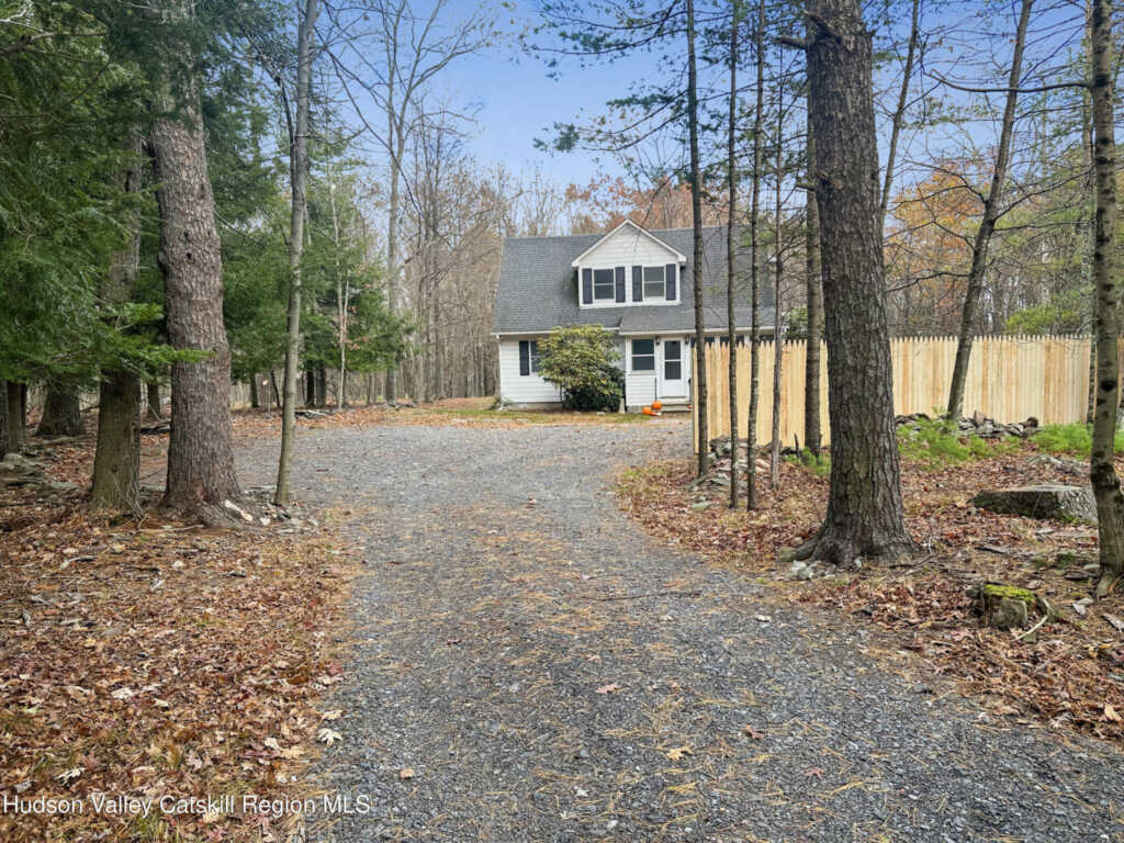 376 Band Camp Road, Saugerties, NY 12477 - Photo 2 of 22