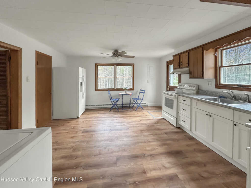 376 Band Camp Road, Saugerties, NY 12477 - Photo 7 of 22