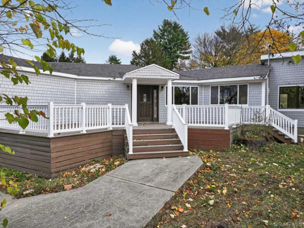 356 Old Stage Road, Saugerties, NY 12477 - Photo 2 of 26