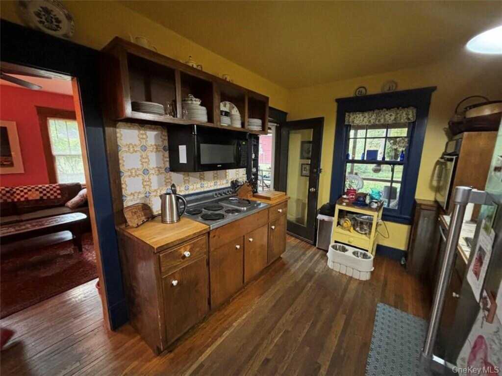 123 Plains Road, New Paltz, NY 12561 - Photo 2 of 36