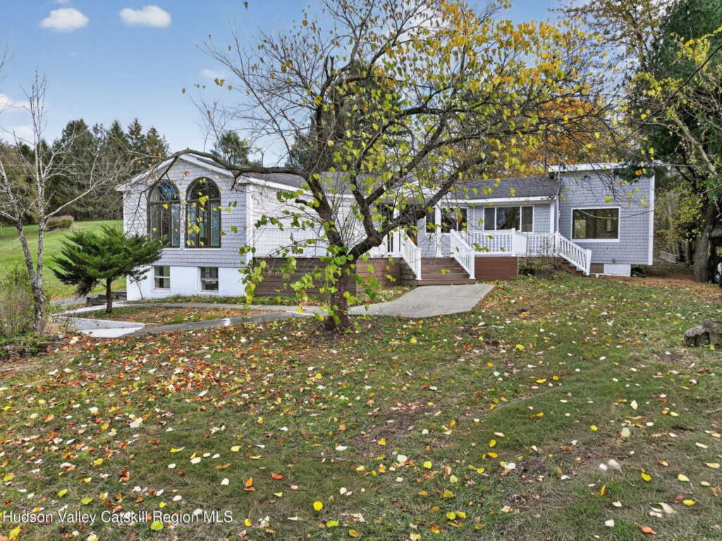 356 Old Stage Road, Saugerties, NY 12477
