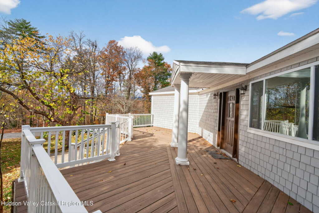 356 Old Stage Road, Saugerties, NY 12477 - Photo 3 of 25