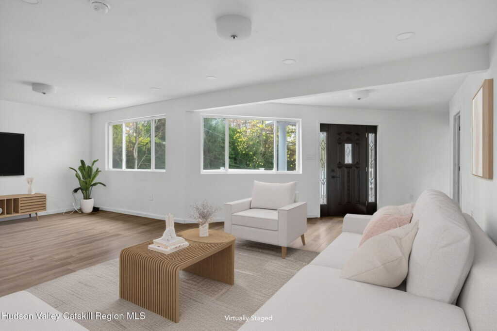 356 Old Stage Road, Saugerties, NY 12477 - Photo 4 of 25