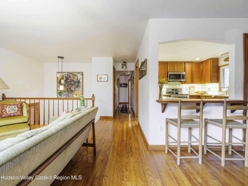 10 Purdy Hollow Road, Woodstock, NY 12498 - Photo 14 of 28