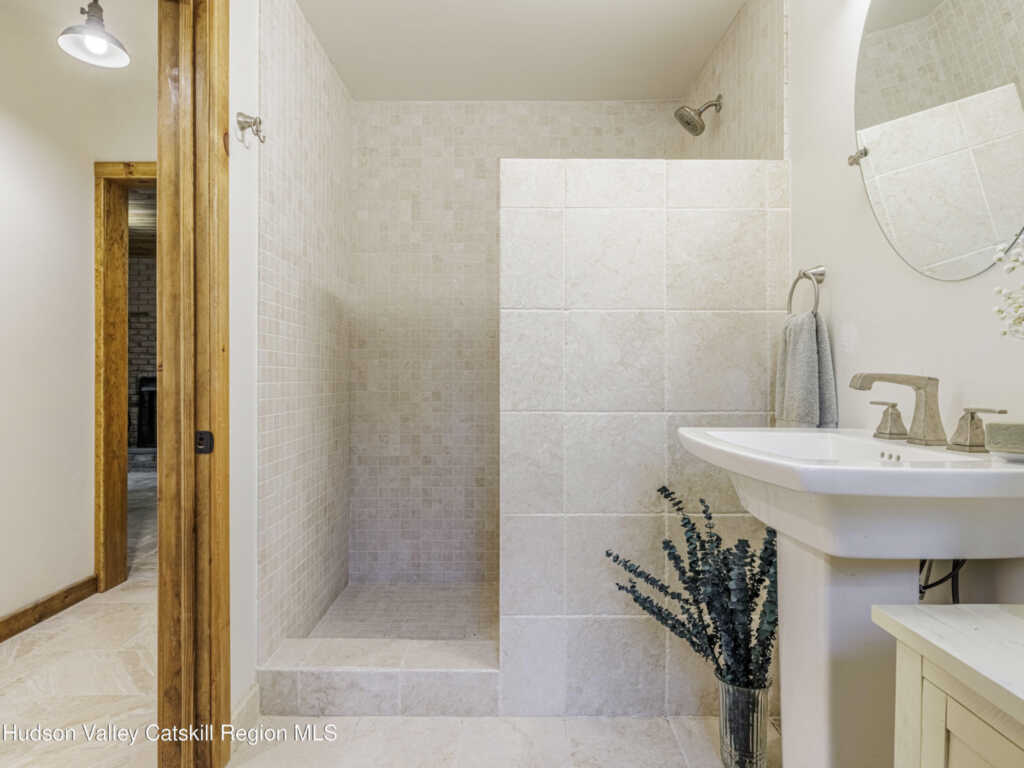 10 Purdy Hollow Road, Woodstock, NY 12498 - Photo 27 of 28