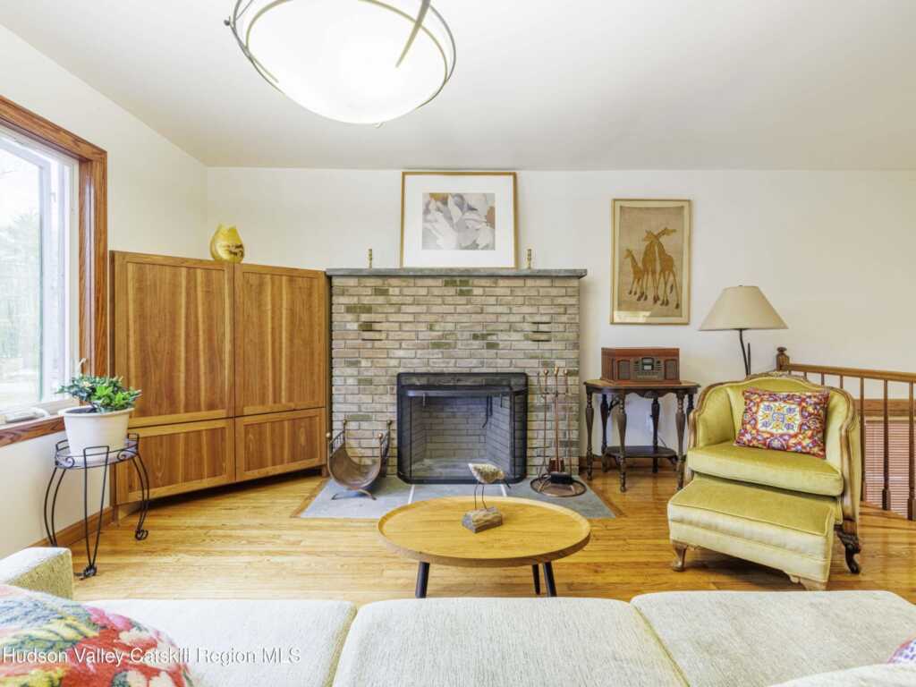 10 Purdy Hollow Road, Woodstock, NY 12498 - Photo 3 of 28