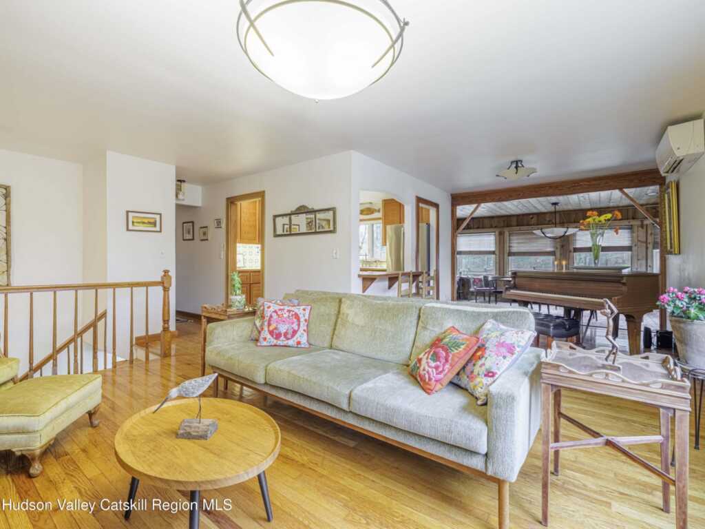 10 Purdy Hollow Road, Woodstock, NY 12498 - Photo 5 of 28